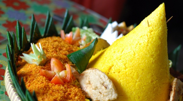 Ternyata Warna Pada Nasi Tumpeng Punya Makna dan Arti Khusus 