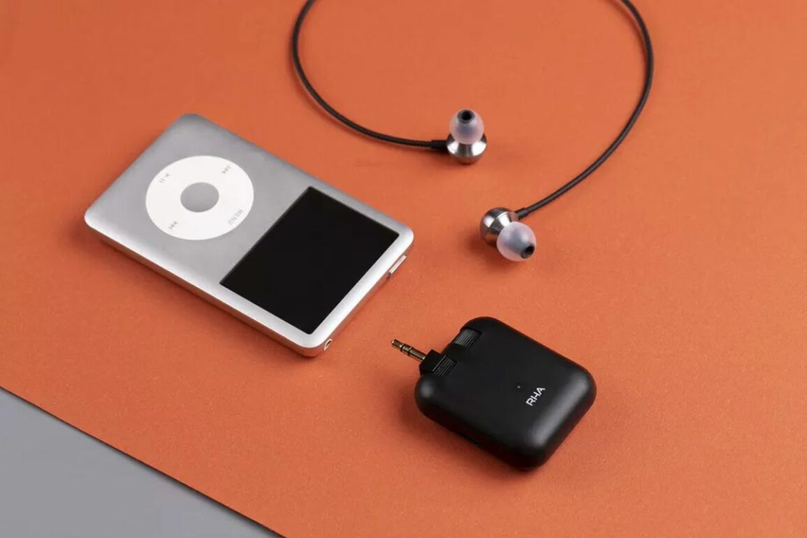 RHA Wireless Flight Adapter: Adapter Bluetooth 5.0 Untuk Sistem Multimedia di Pesawat