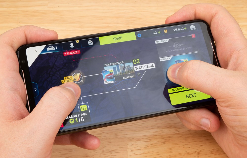 Asus Perkenalkan ROG Phone II, Ponsel Gaming dengan Snapdragon 855+ dan Layar 120 Hz