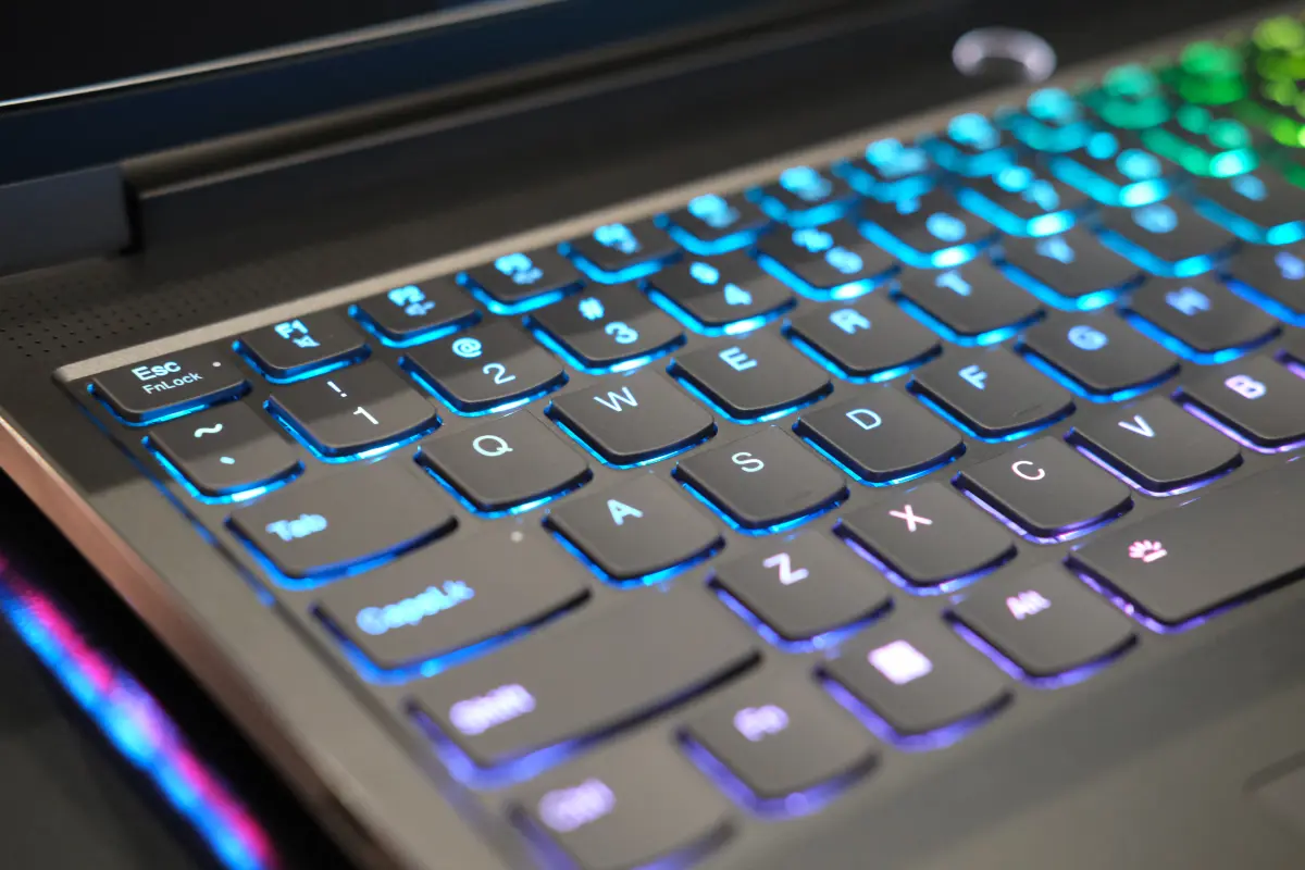 Legion 7i dan Legion Slim 7i Jadi Laptop Gaming Lenovo Paling Kencang