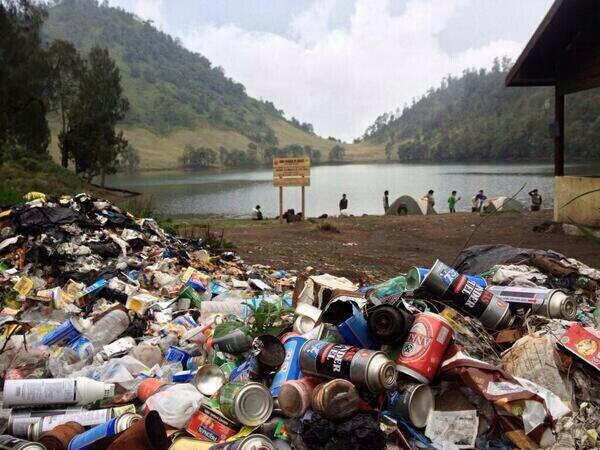 11 Hal Yang Sebaiknya Tidak Dilakukan Saat Mendaki Gunung