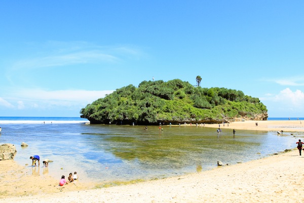 16 Pantai Cantik Di Gunung Kidul, Yogyakarta