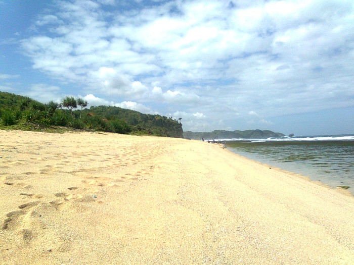 16 Pantai Cantik Di Gunung Kidul, Yogyakarta