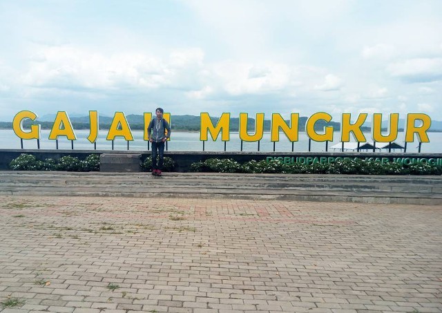 Waduk Gajah Mungkur. Hilir Sungai Bengawan Solo Yang Jadi Wisata Andalan Wonogori