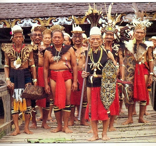 SIAPAKAH ORANG ASLI PRIBUMI INDONESIA? (Disini Akan Saya Jelaskan Secara Rinci)