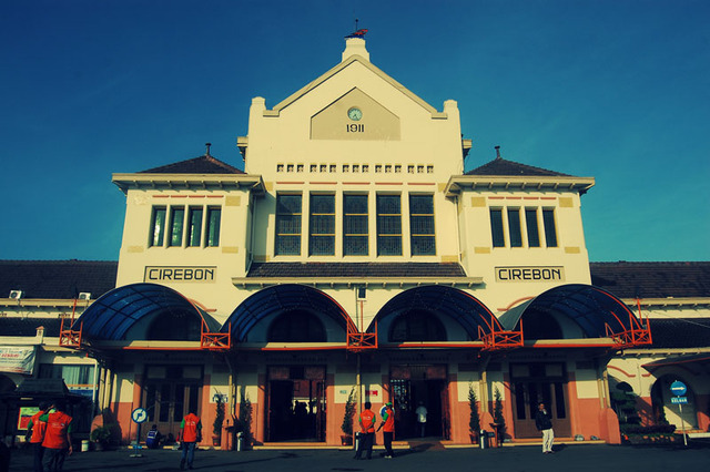 ALASAN HARUS BERKUNJUNG KE KOTA CIREBON