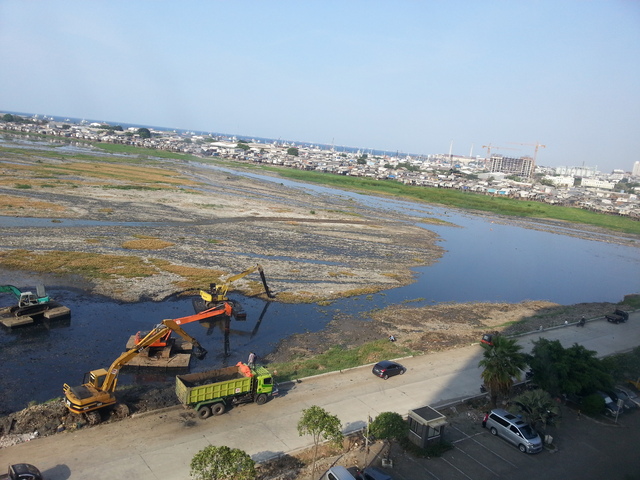 Waduk Pluit ! Tanggal 10 Oktober 2013 , Cekidot