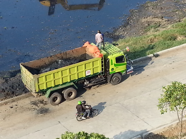 Waduk Pluit ! Tanggal 10 Oktober 2013 , Cekidot