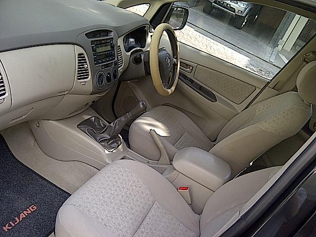 Innova G Diesel MT 2010 Istw - Jogja