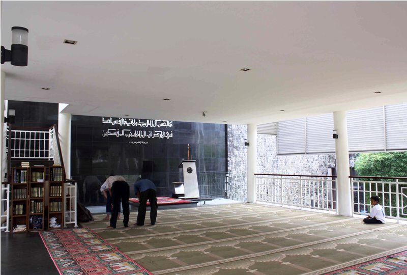 &#91;PIC&#93; Sebuah Masjid Baru Berarsitektur Cantik, Berdiri Megah di Puncak-Bogor