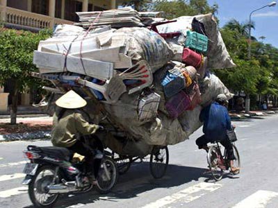 Kagak muat tapi masih dipaksain jadi gini nih