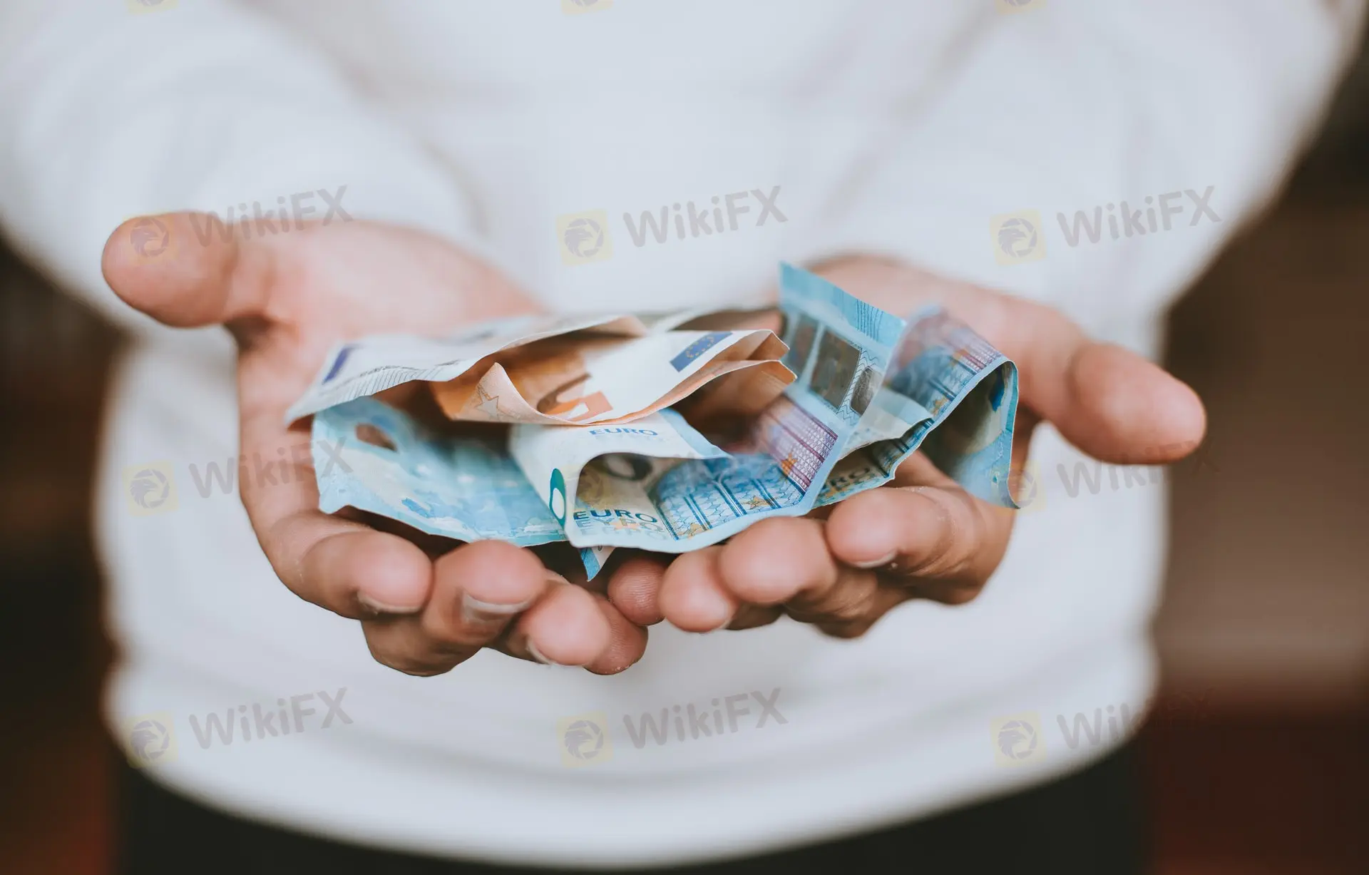 trading-forex--tips-peluang-dan-resiko-yang-perlu-anda-ketahui