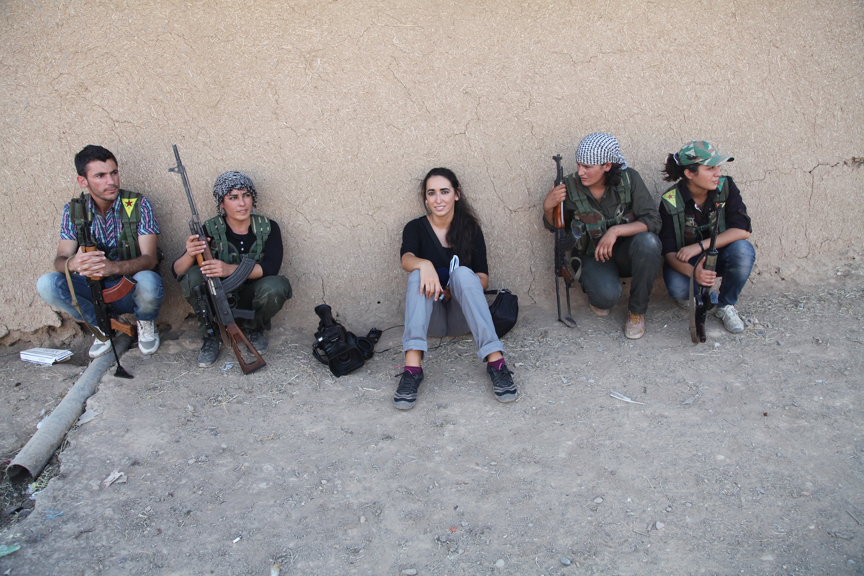 **Tentara Elit Wanita Dari Irak Kurdistan Bersiap Untuk melawan Dan Membantai ISIS**