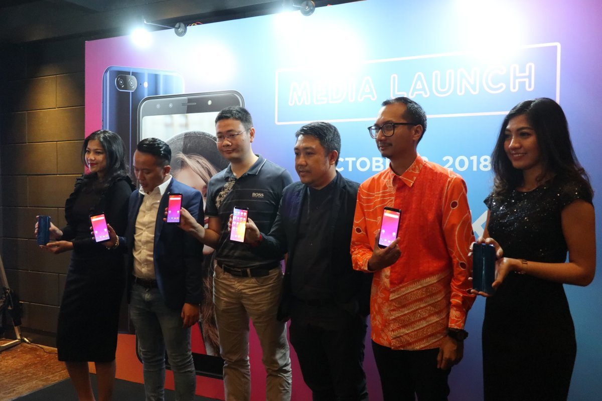 dijual-2-jutaan-rupiah-lenovo-k9-bawa-fitur-4-kamera-dan-layar-189