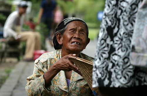 Sebelum Kamu Mengeluh.... (Semoga Bermanfaat)