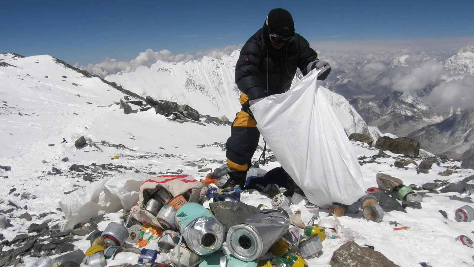 Meninggal Di Gunung Everest Mayatnya Sering Dibiarkan Begitu Saja, Apa Penyebabnya? 