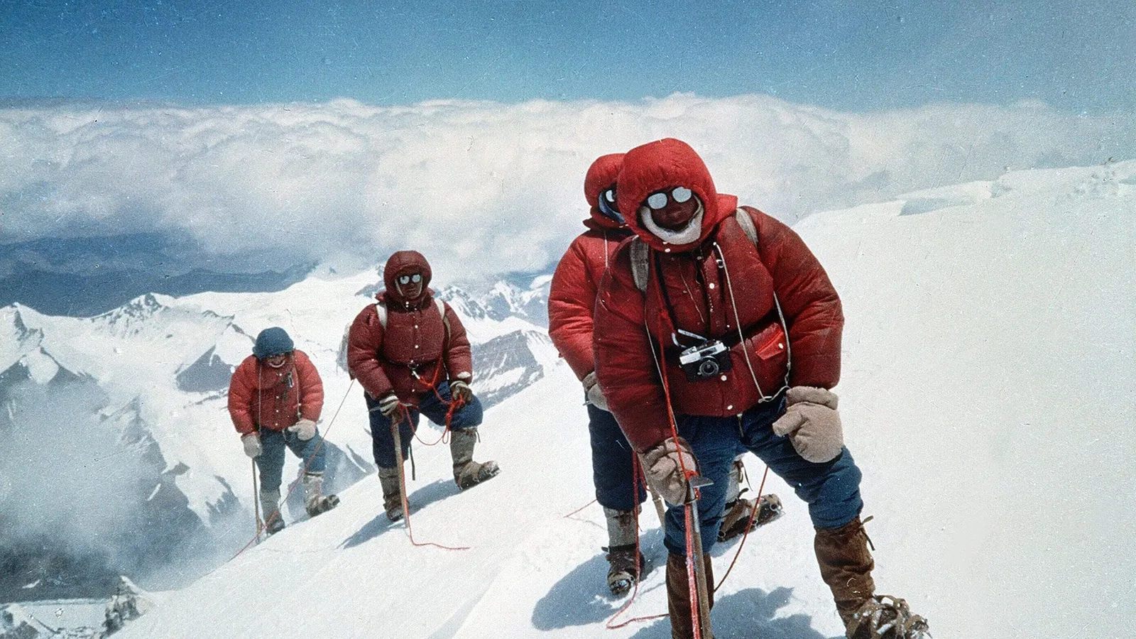 Meninggal Di Gunung Everest Mayatnya Sering Dibiarkan Begitu Saja, Apa Penyebabnya? 