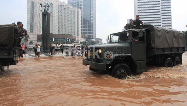 Mobil TNI Baru yang TOP Abis.