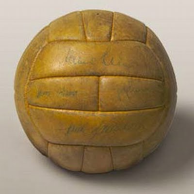 bola-piala-dunia-dari-masa-ke-masa