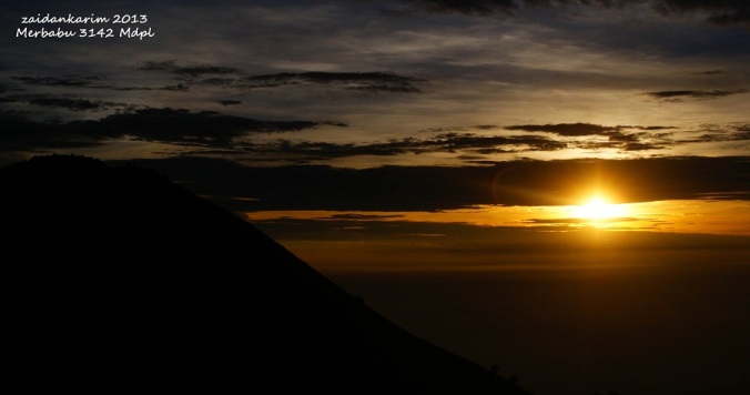 Catatan Indah Perjalanan Gunung Merbabu 3142 Mdpl